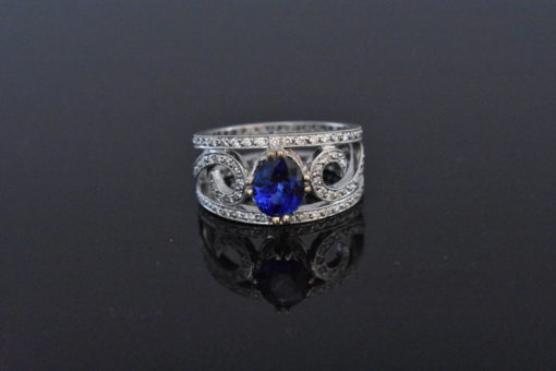 Platinum Sapphire and Diamond ring - lorenas jewelry