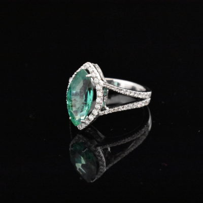 18K White Gold emerald ring - lorraine fine jewelry