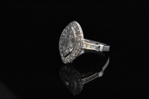 18K White Gold Diamond Ring - Lorraine Fine Jewelry