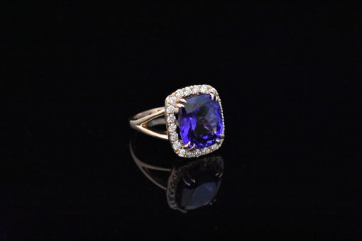 Fine Tanzanite Ring - Lorraine Fine Jewelry