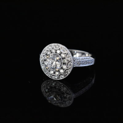 18K White Gold Diamond Ring - Lorraine Fine jewelry