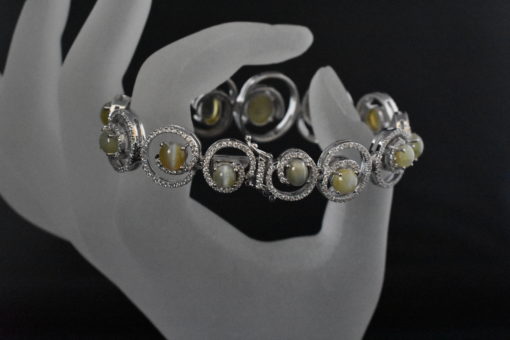Cat Eye Alexandrite and Diamond Bracelet - Lorraine Fine Jewelry