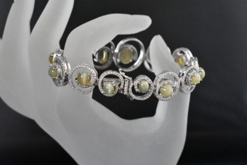 Cat Eye Alexandrite and Diamond Bracelet - Lorraine Fine Jewelry