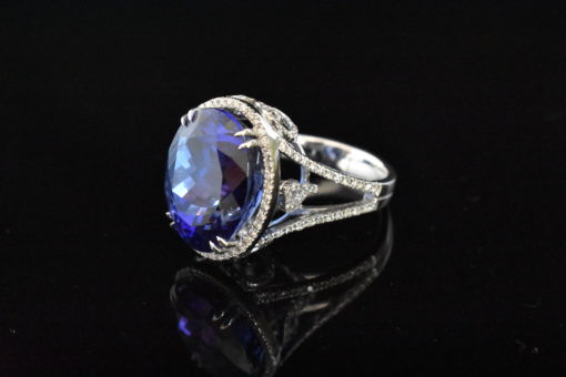 Natural Tanzanite and Diamond Ring - Lorraine Fine Jewelry