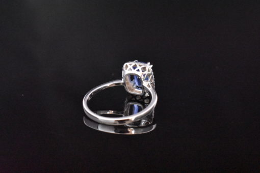 GIA Certified Blue Sapphire Ring - Lorraine Fine jewelry